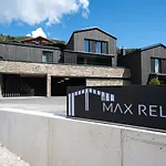 Max Relax Summercard Included In-ski Out Шале