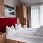 Max Relax Summercard Included In-ski Out Целль-ам-Зеє