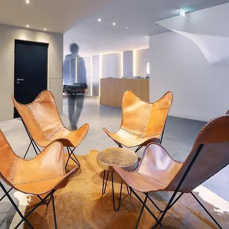 木屋 Max Relax Summercard Included In-ski Out