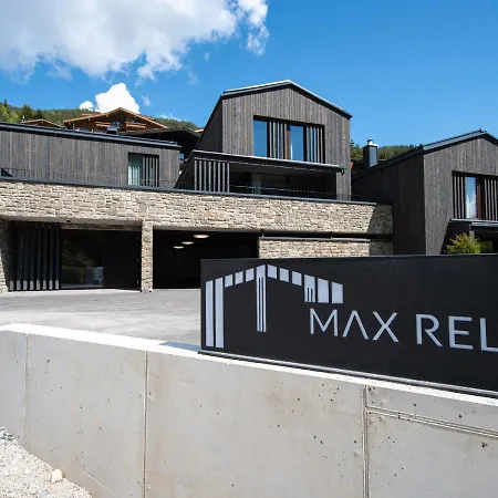 Max Relax Summercard Included In-ski Out Шале