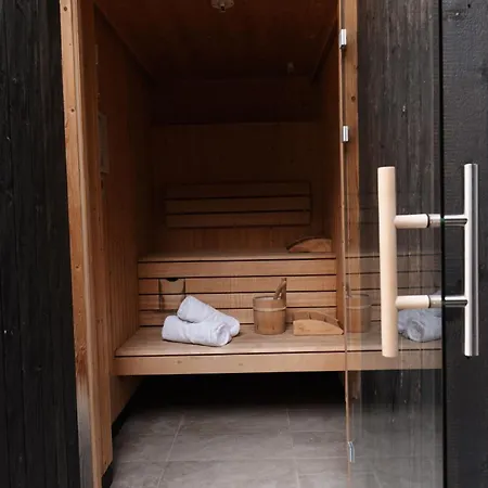 Max Relax Summercard Included In-ski Out Целль-ам-Зе