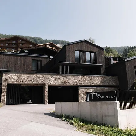 Max Relax Summercard Included In-ski Out Шале *