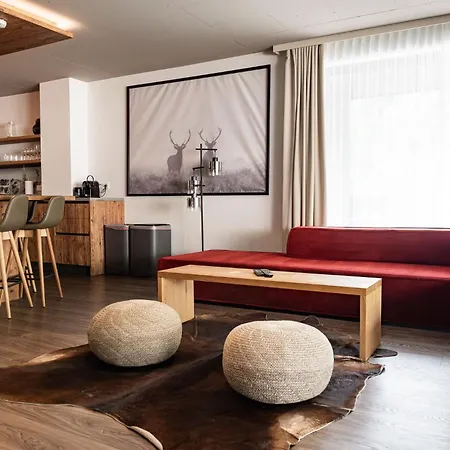 Chalet Max Relax Summercard Included In-ski Out *