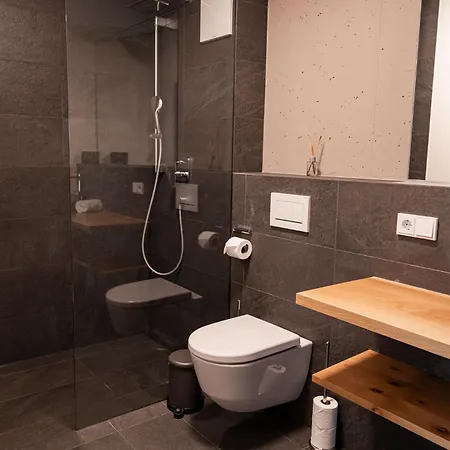 Max Relax Summercard Included In-ski Out Chalet *