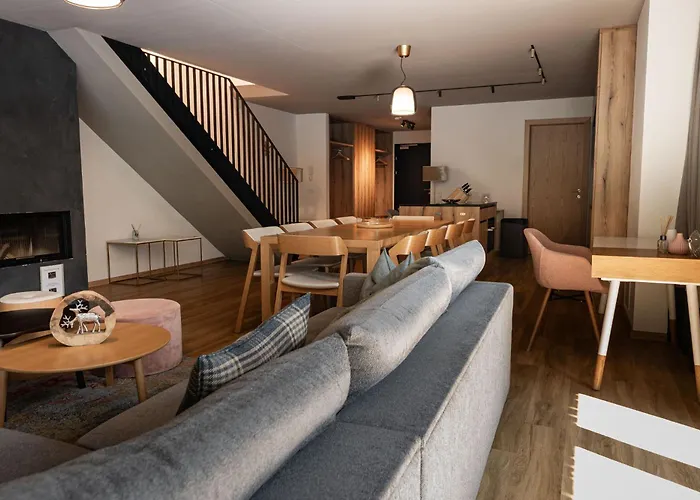 Max Relax Summercard Included In-ski Out *